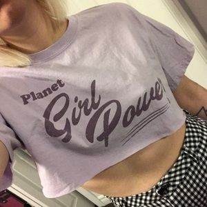 💜🌸Cropped feminist lilac tshirt🌸💜